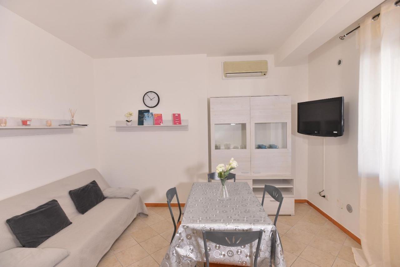 Izzhome Blue Sea Pula Exterior foto
