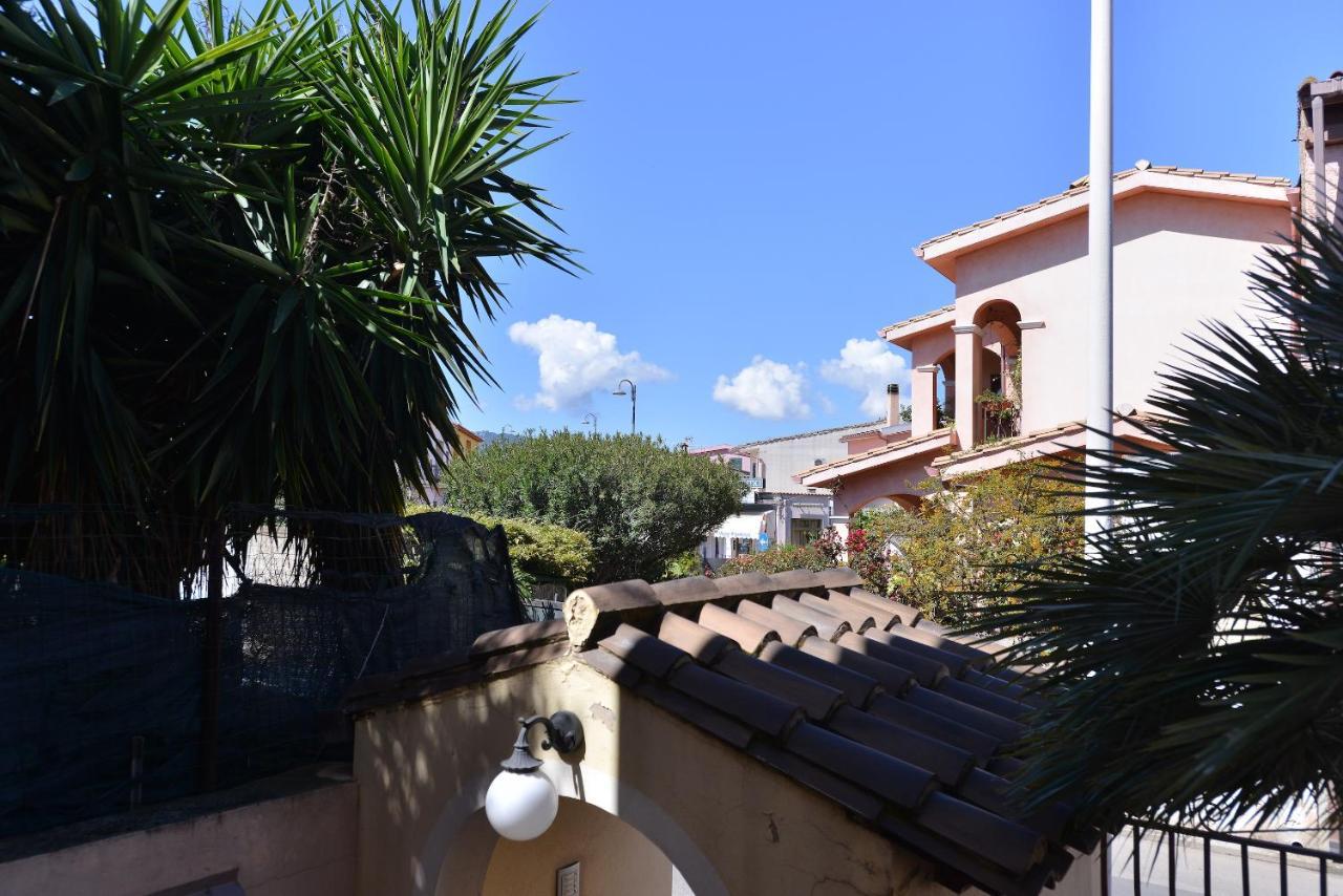 Izzhome Blue Sea Pula Exterior foto